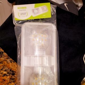 Korhe LED light NWT
